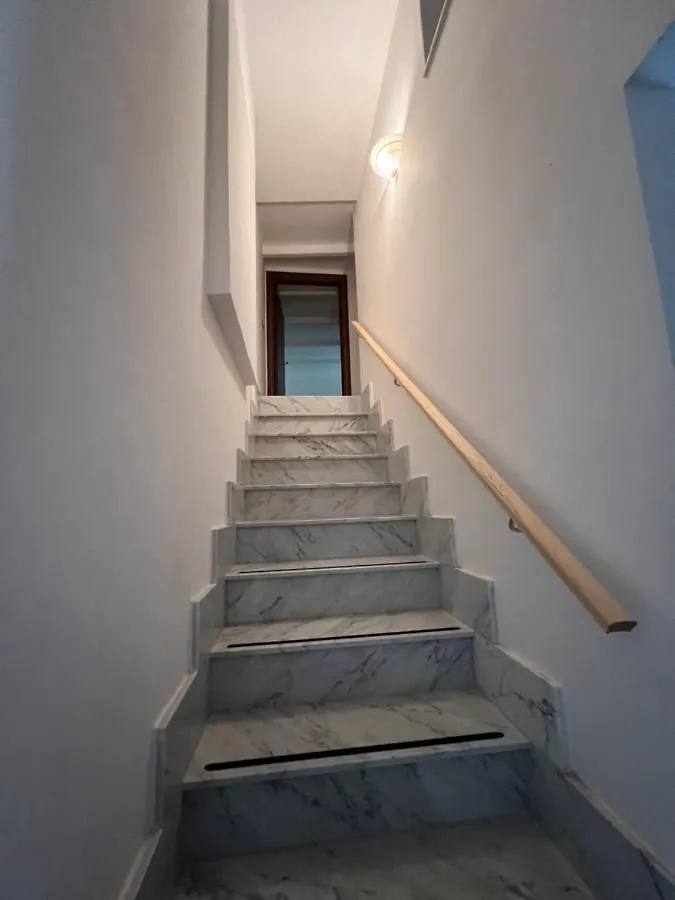Apartment The Artist'S Home Naples Italy